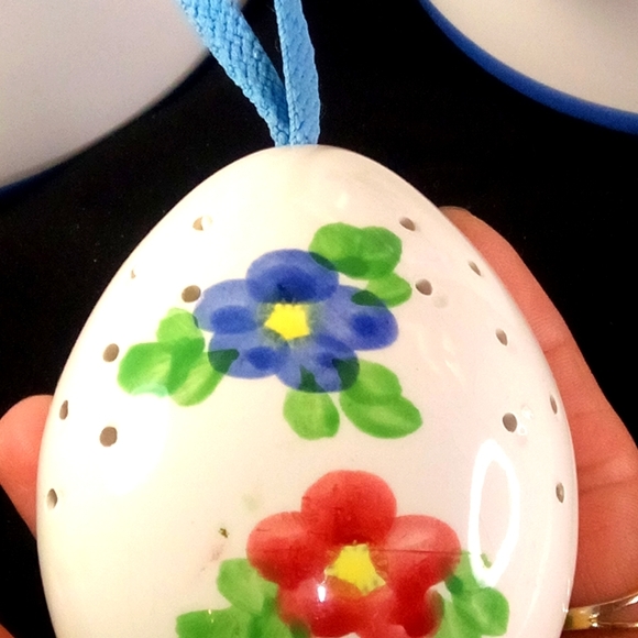 Hand Painted Ceramic Canister Group - Picture 6 of 13